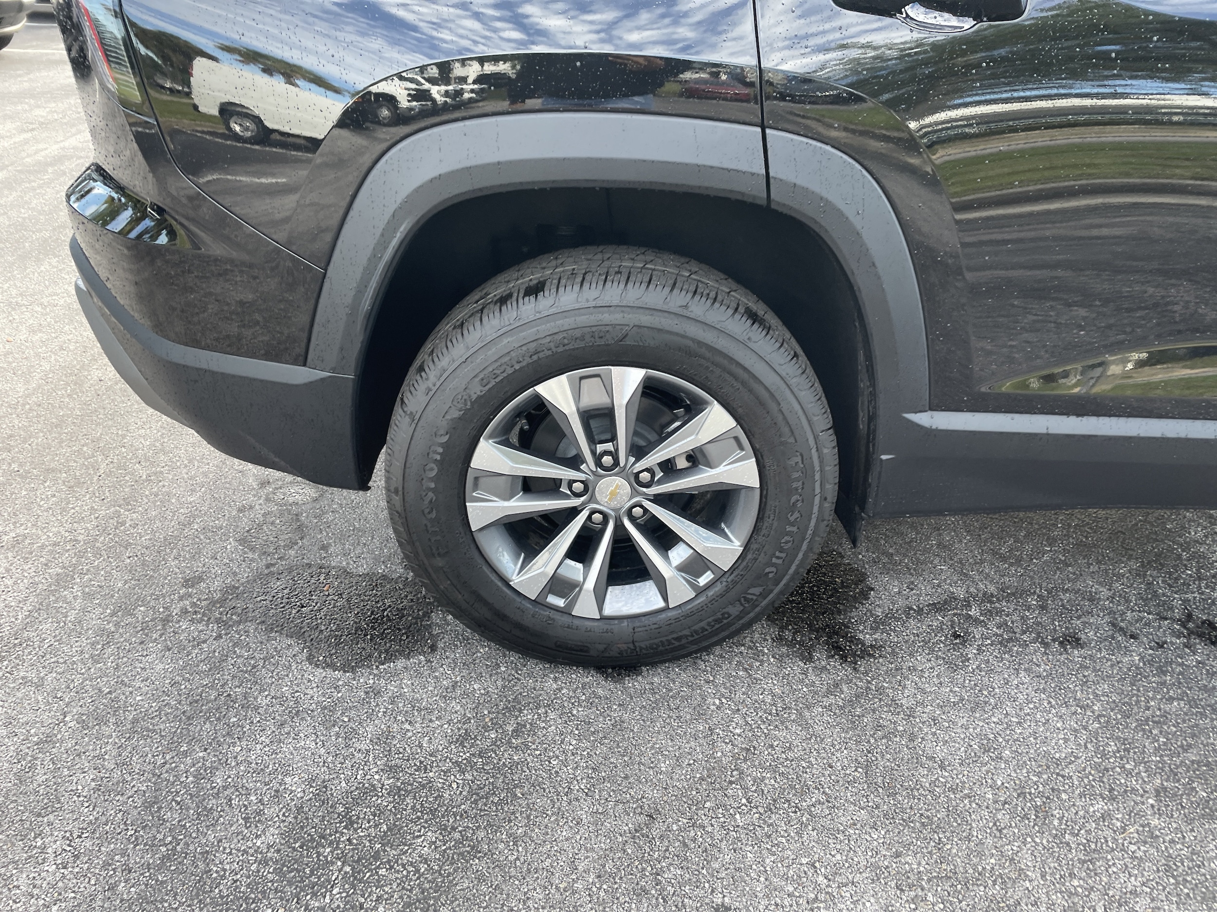 2027 Chevrolet Equinox LT - Photo 9