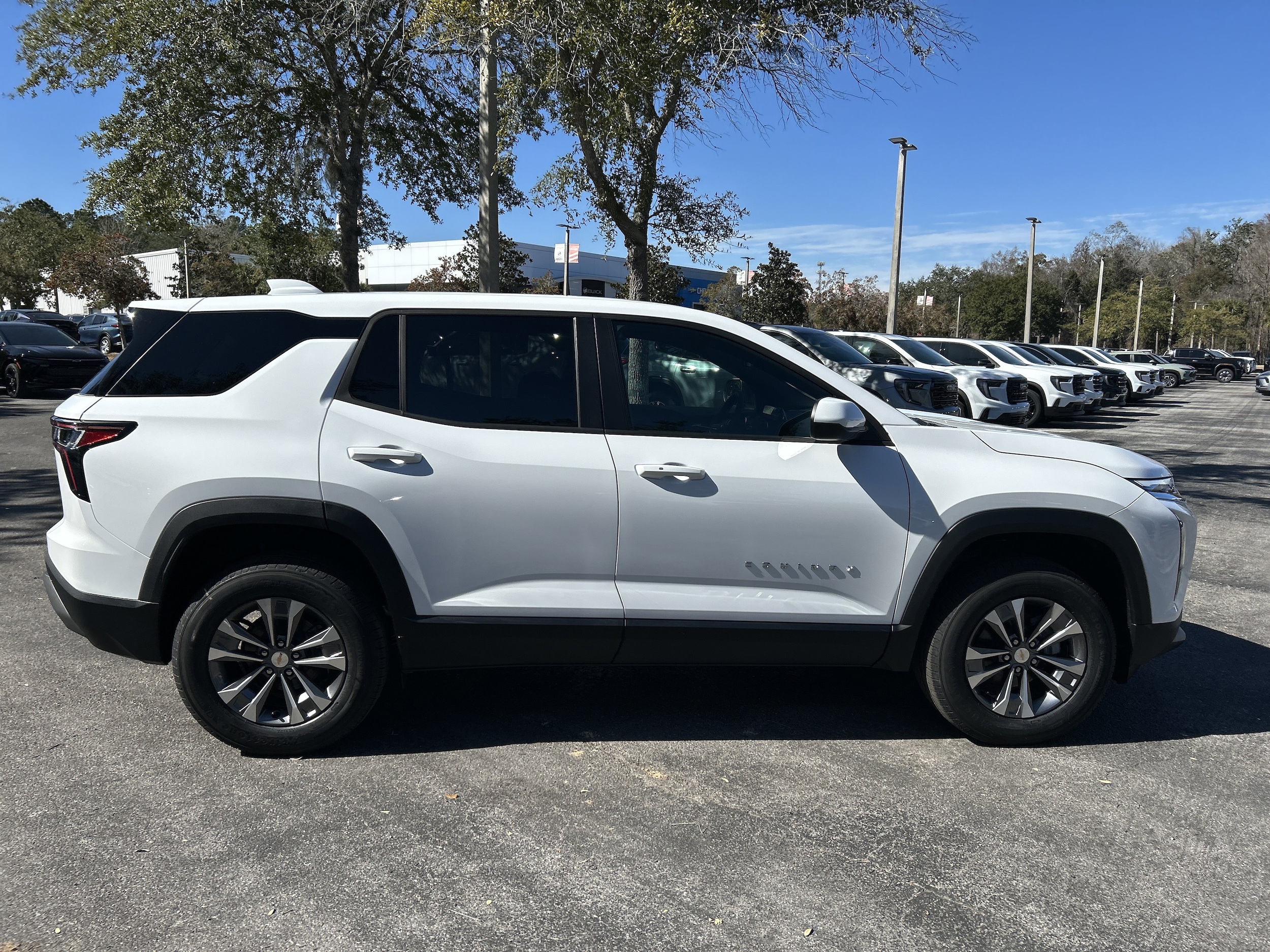 2026 Chevrolet Equinox LT - Photo 9
