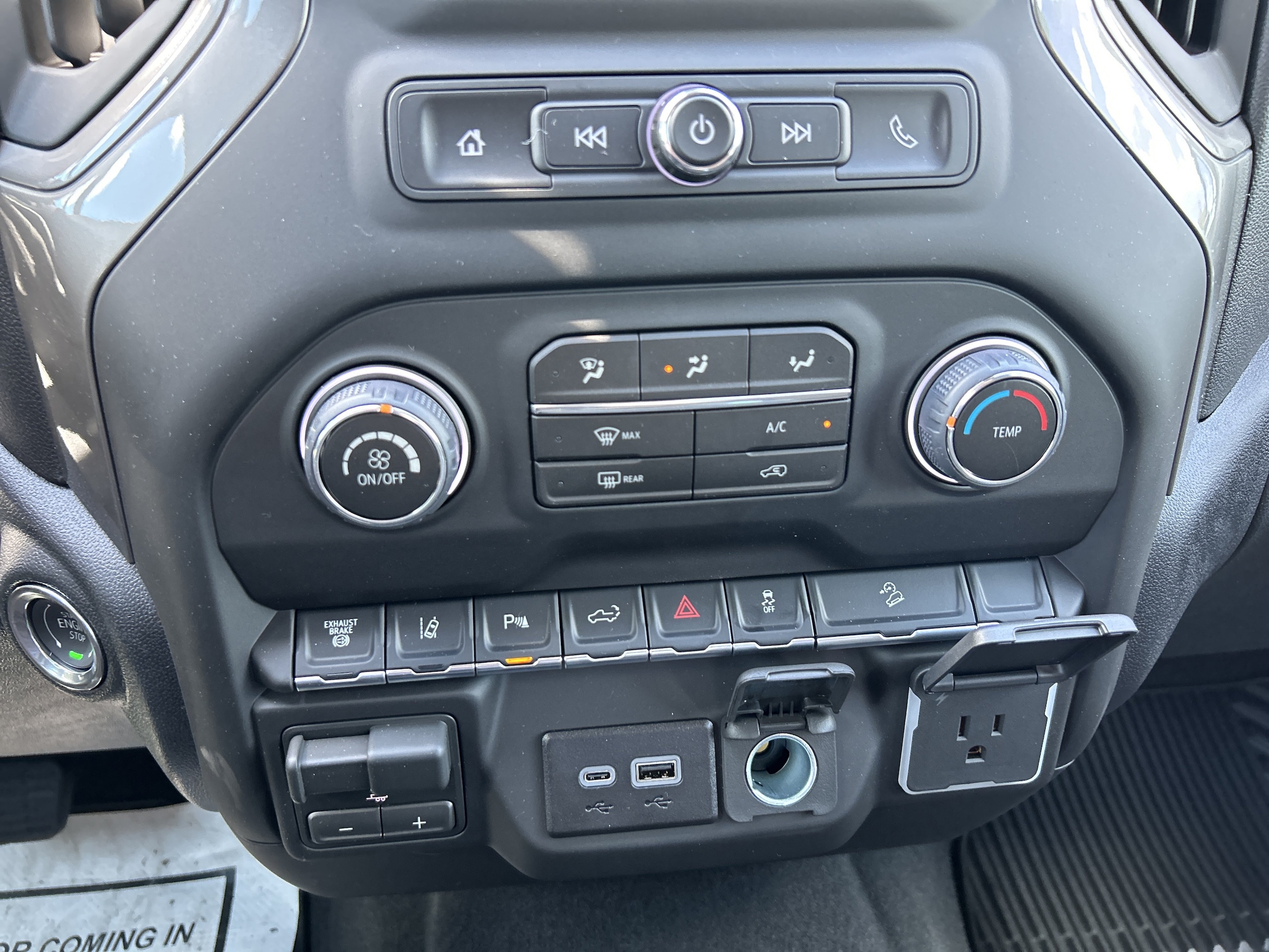 2026 Chevrolet Silverado 2500 HD Custom - Photo 23
