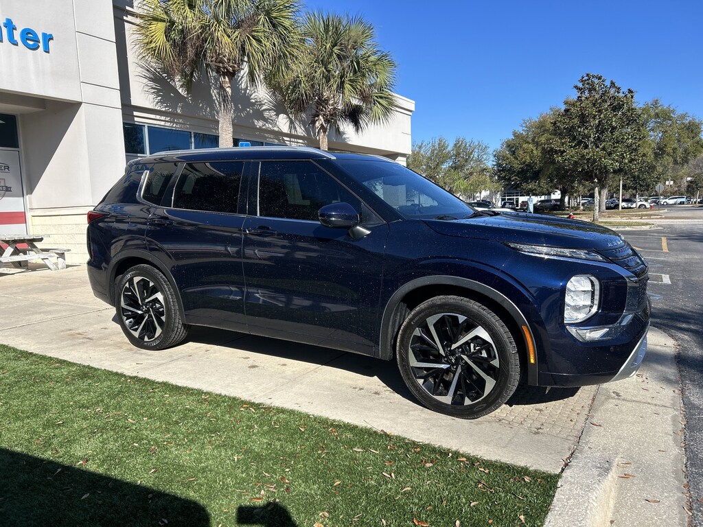 Used 2022 Mitsubishi Outlander SEL Launch Edition S-AWC SUV