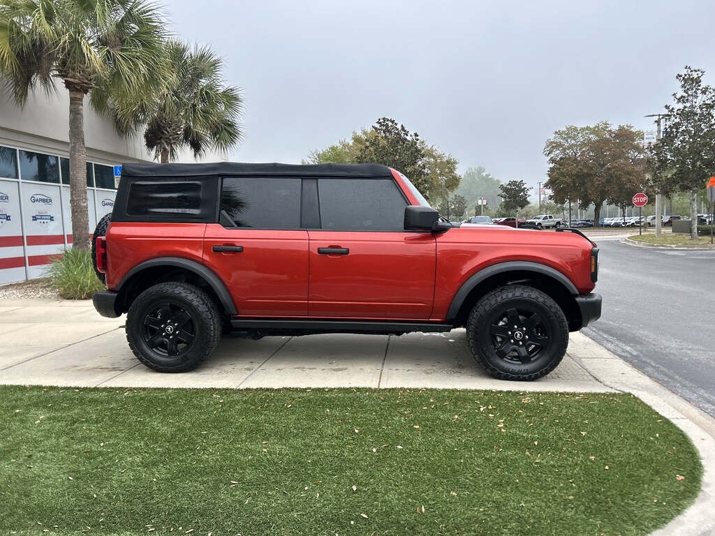 Used 2022 Ford Bronco Black Diamond SUV