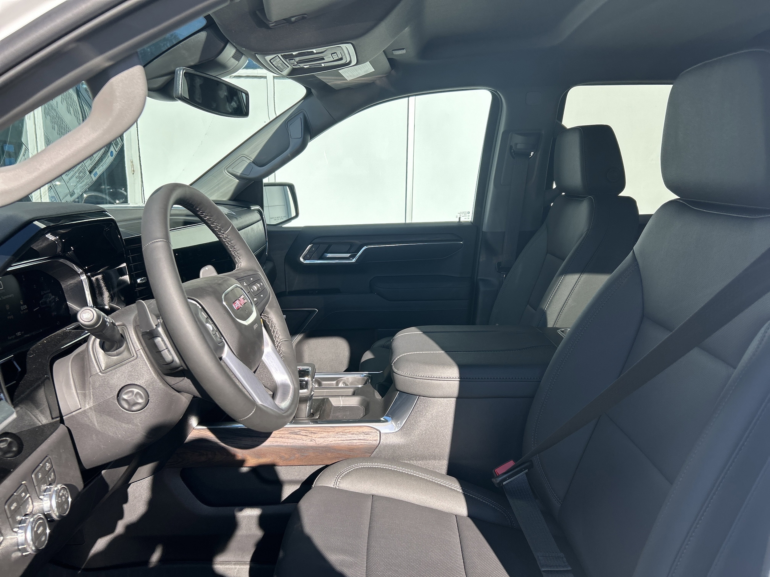2026 GMC Sierra 1500 SLT - Photo 13