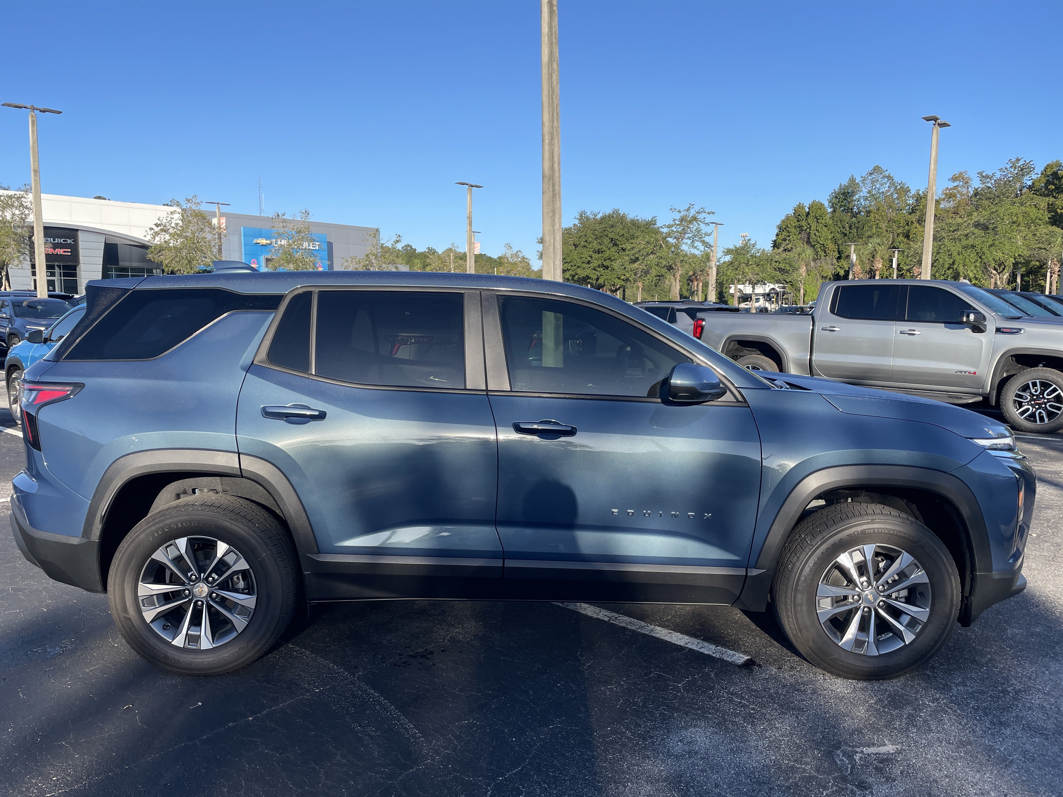 2027 Chevrolet Equinox LT - Photo 7