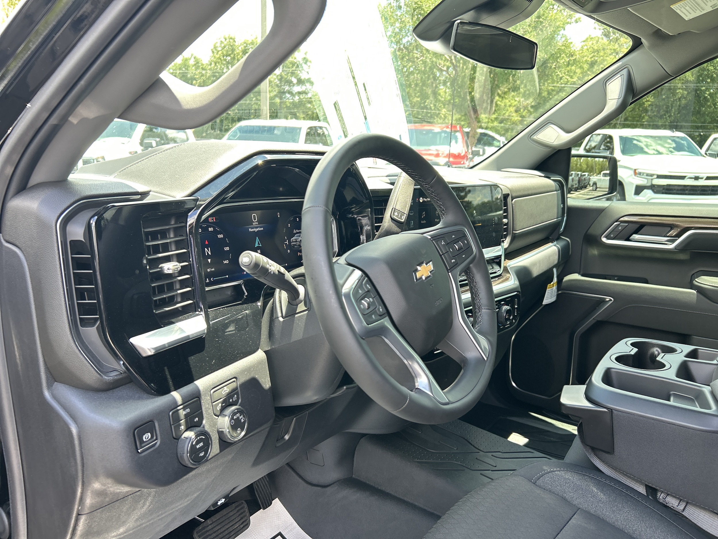 2026 Chevrolet Silverado 1500 LT - Photo 15