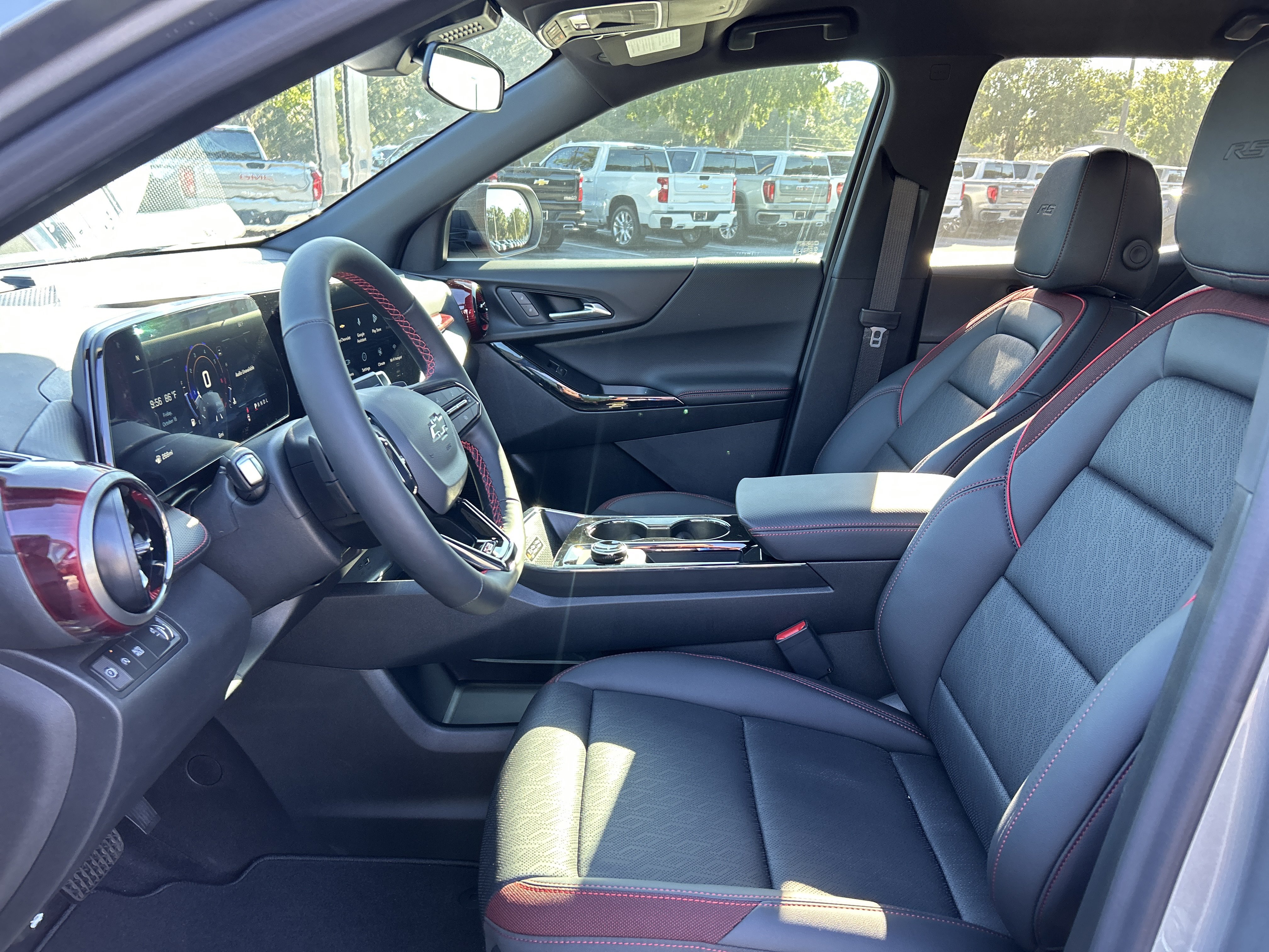 2027 Chevrolet Equinox RS - Photo 12