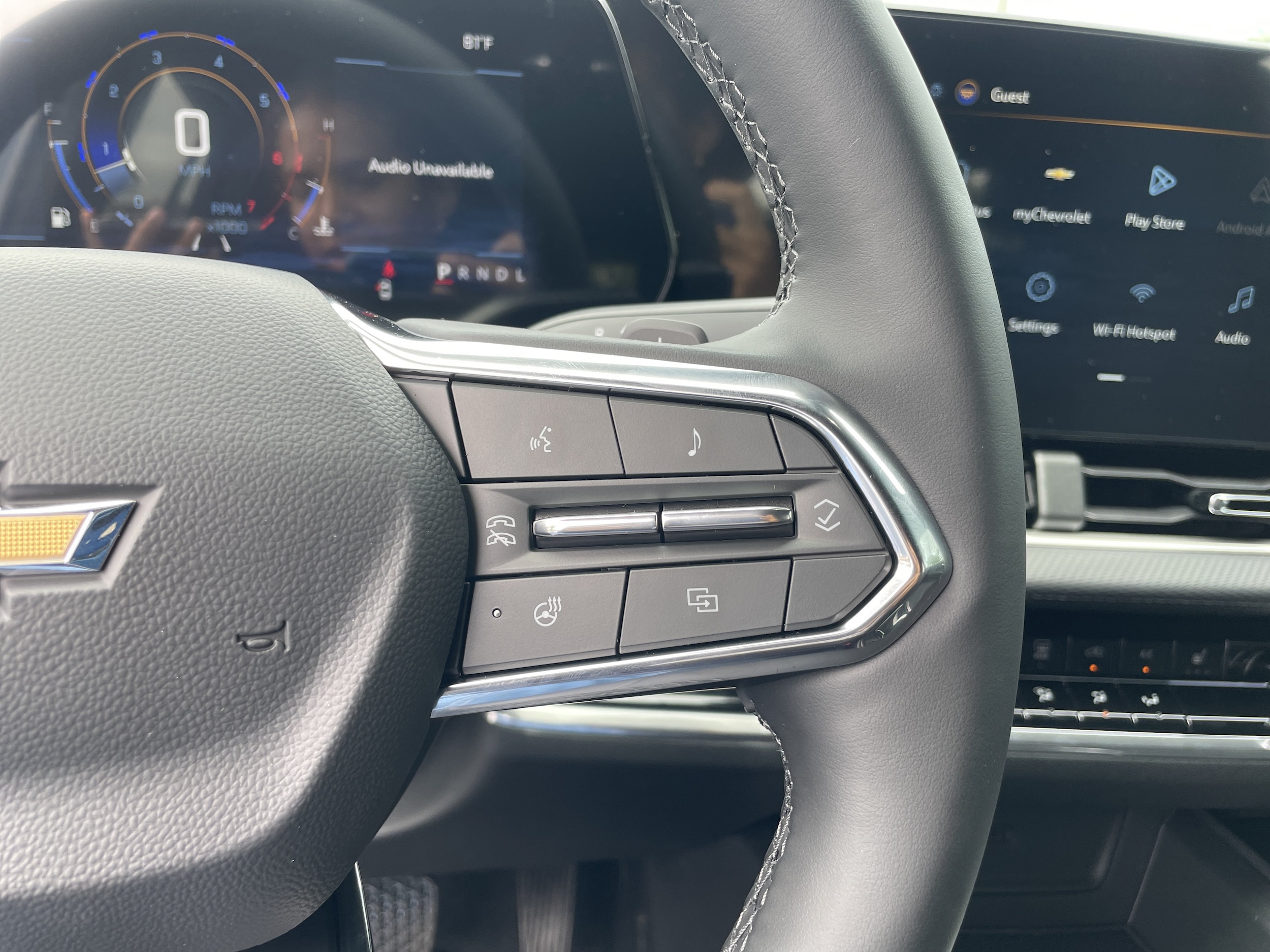 2027 Chevrolet Equinox LT - Photo 17