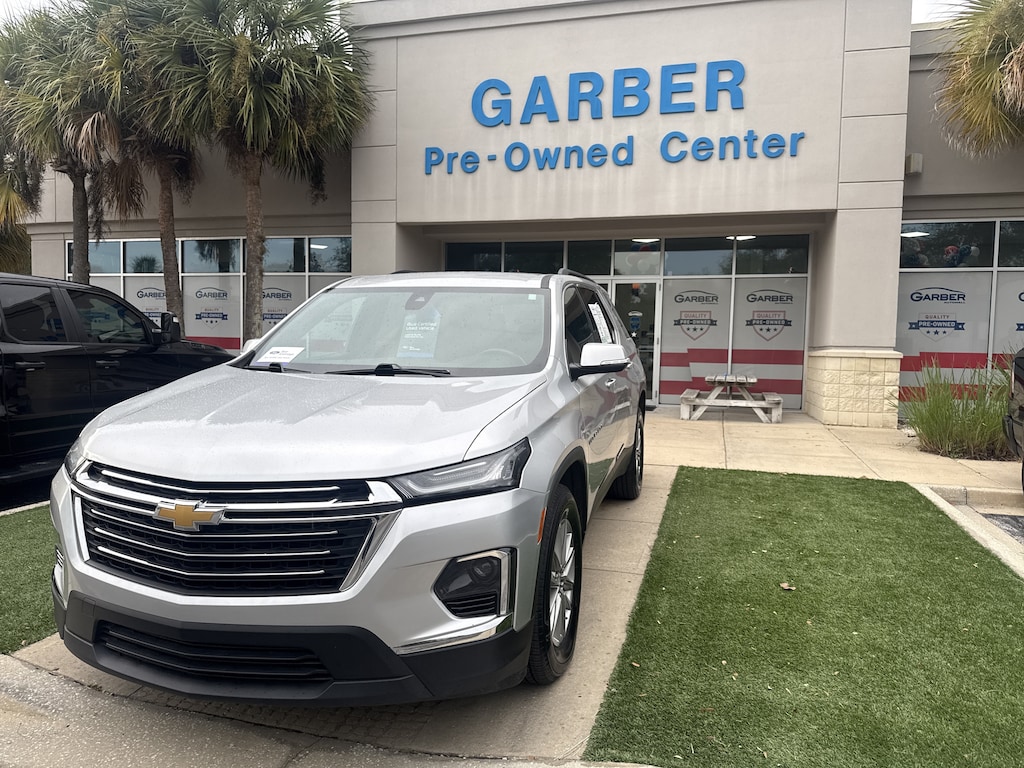 Used 2022 Chevrolet Traverse LT Leather SUV