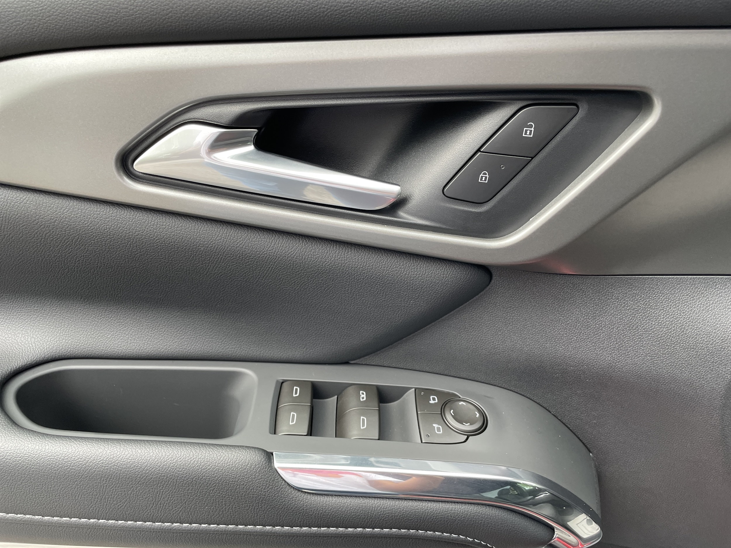 2026 Chevrolet Traverse LT - Photo 10