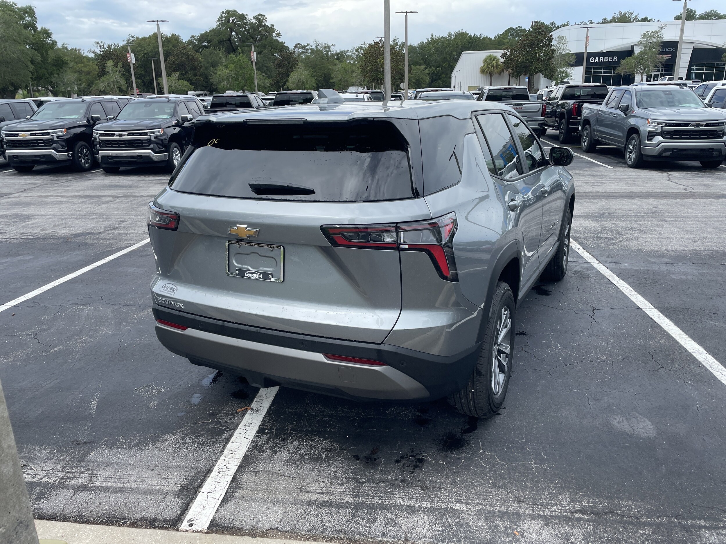 2027 Chevrolet Equinox LT - Photo 7