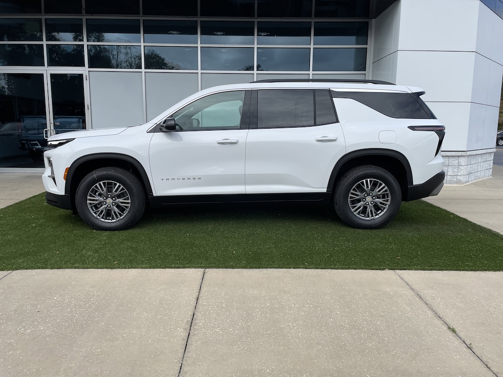 New 2026 Chevrolet Traverse LT SUV