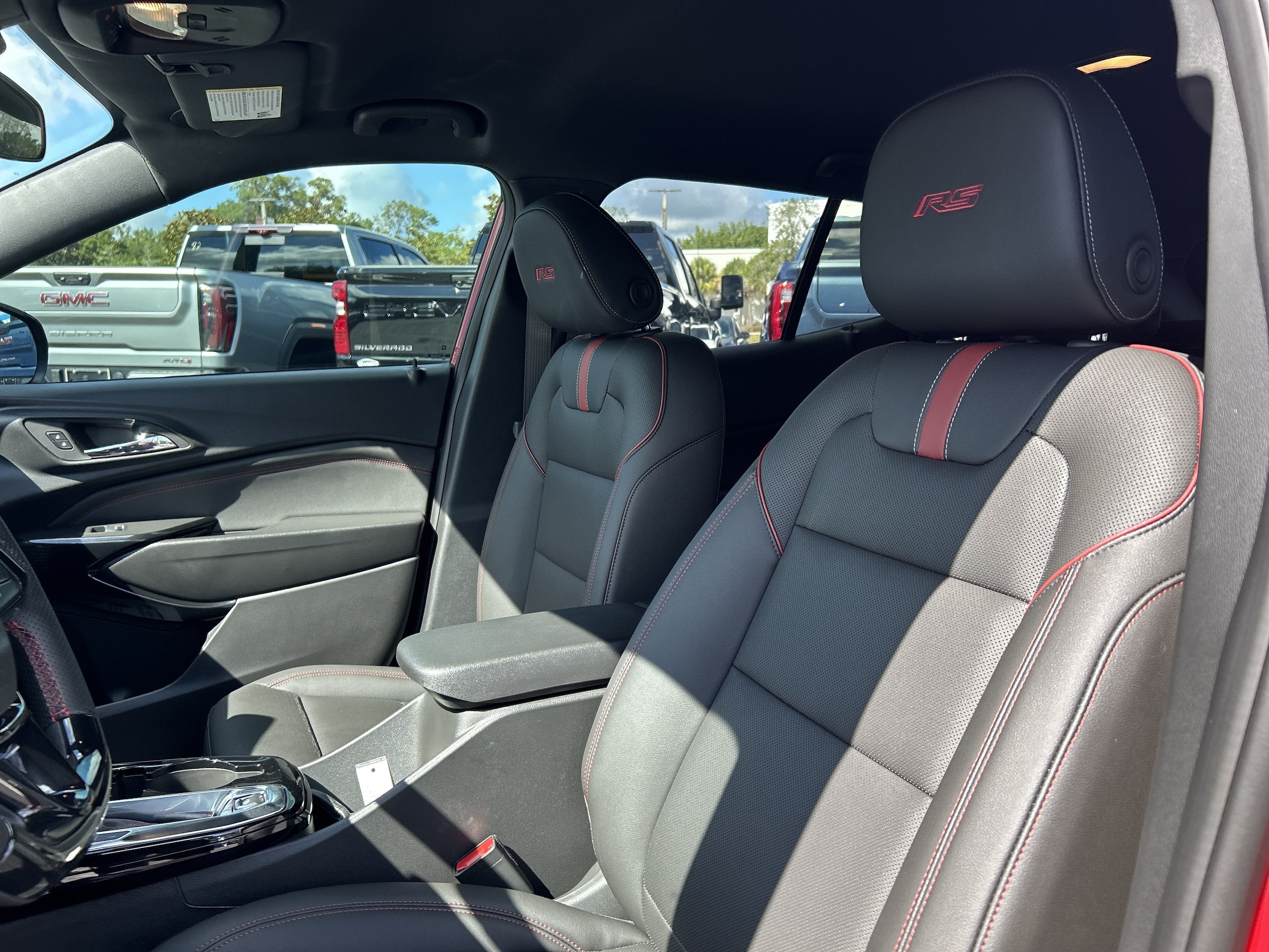 2026 Chevrolet Trax RS - Photo 14