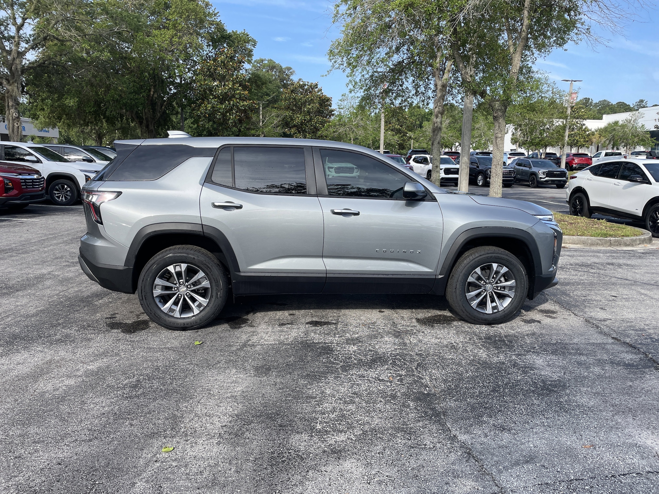 2026 Chevrolet Equinox LT - Photo 8