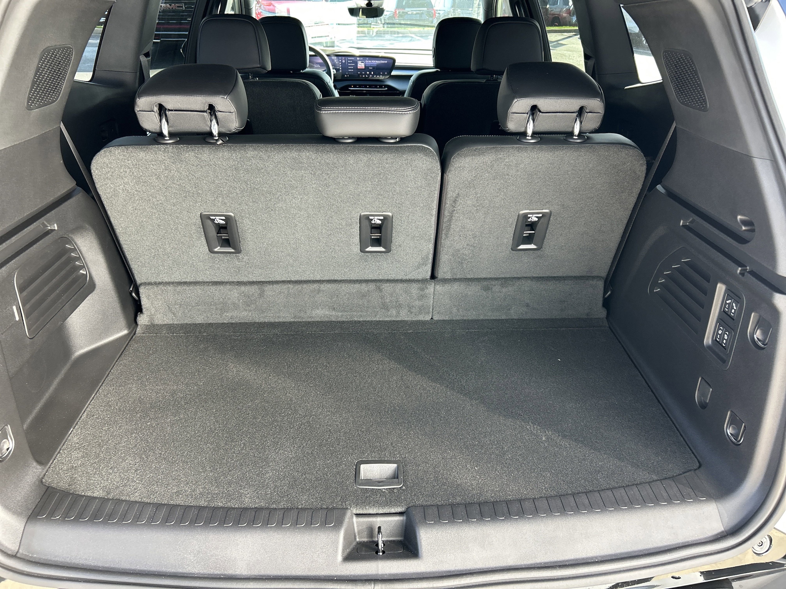 2026 Buick Enclave Sport Touring - Photo 10