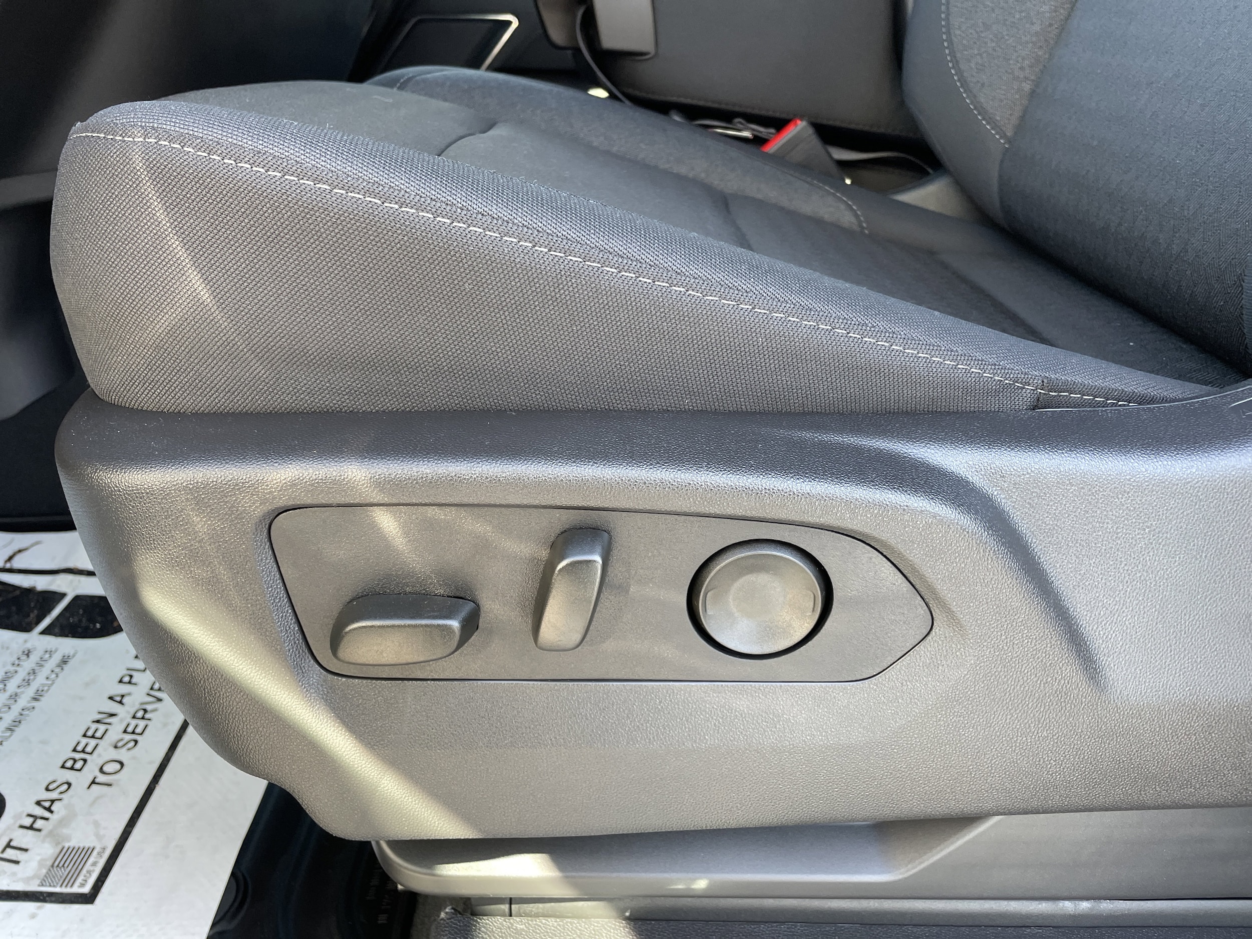 2025 Chevrolet Silverado 1500 LT - Photo 10