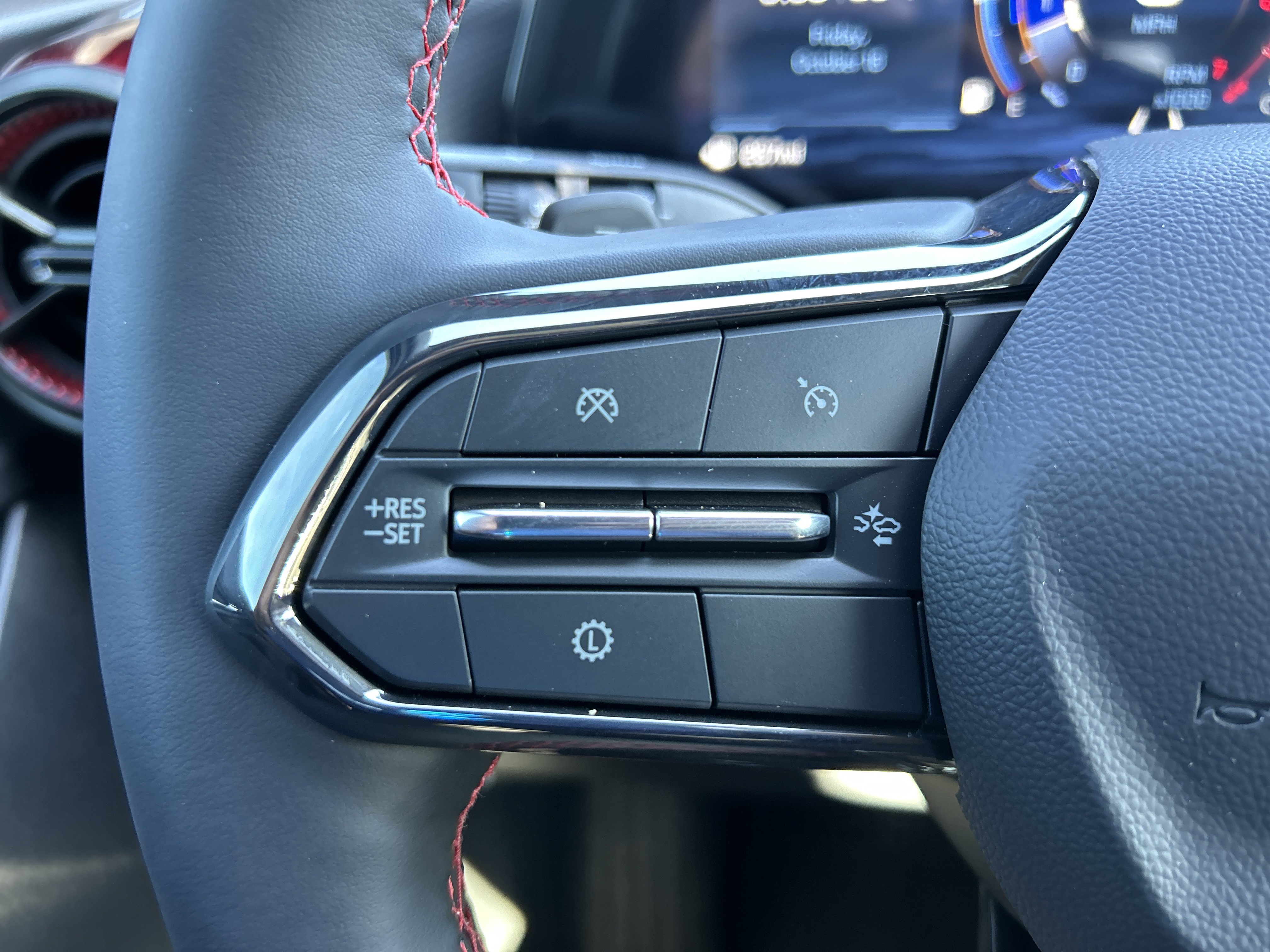 2027 Chevrolet Equinox RS - Photo 18