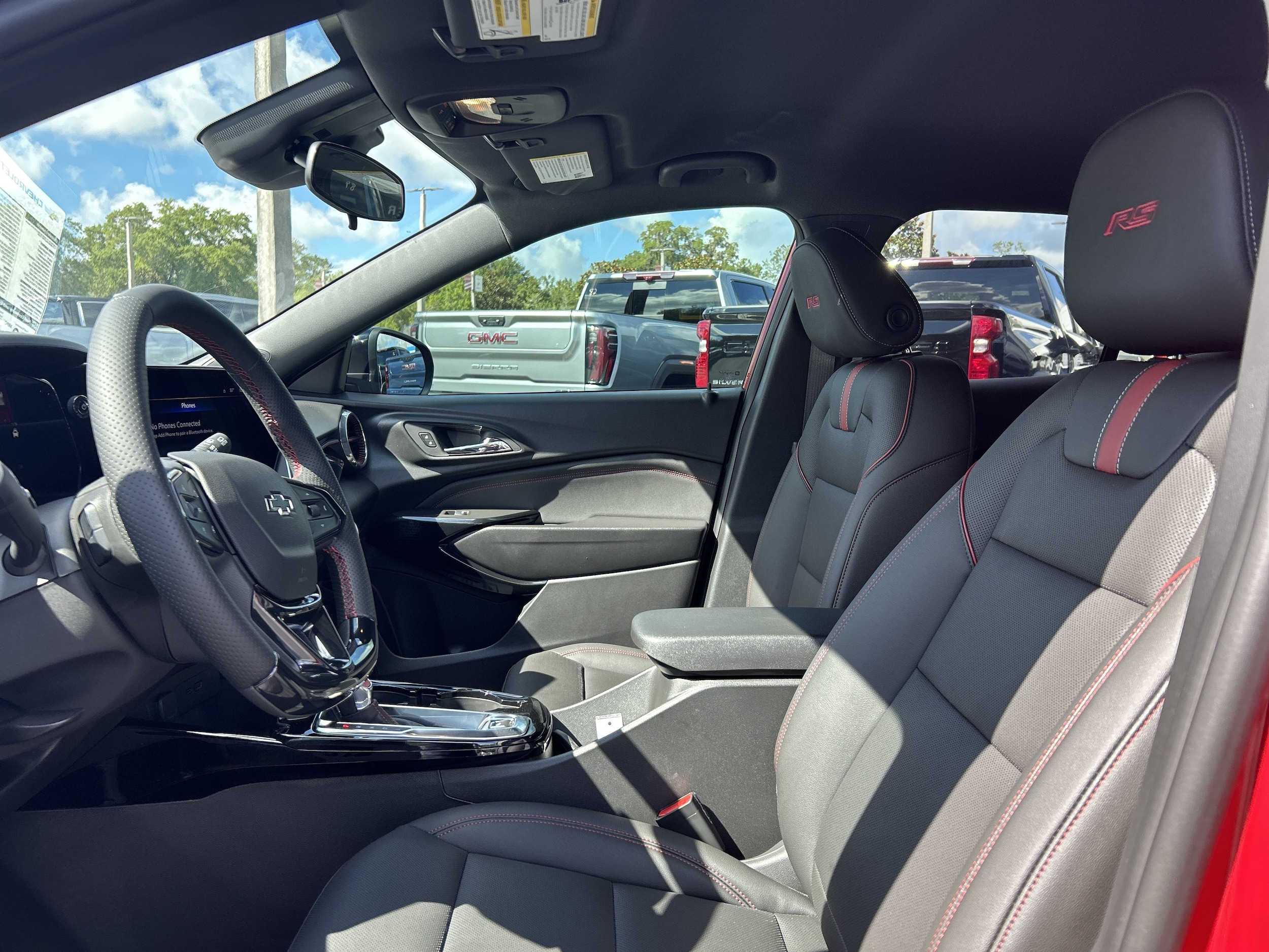 2026 Chevrolet Trax RS - Photo 13