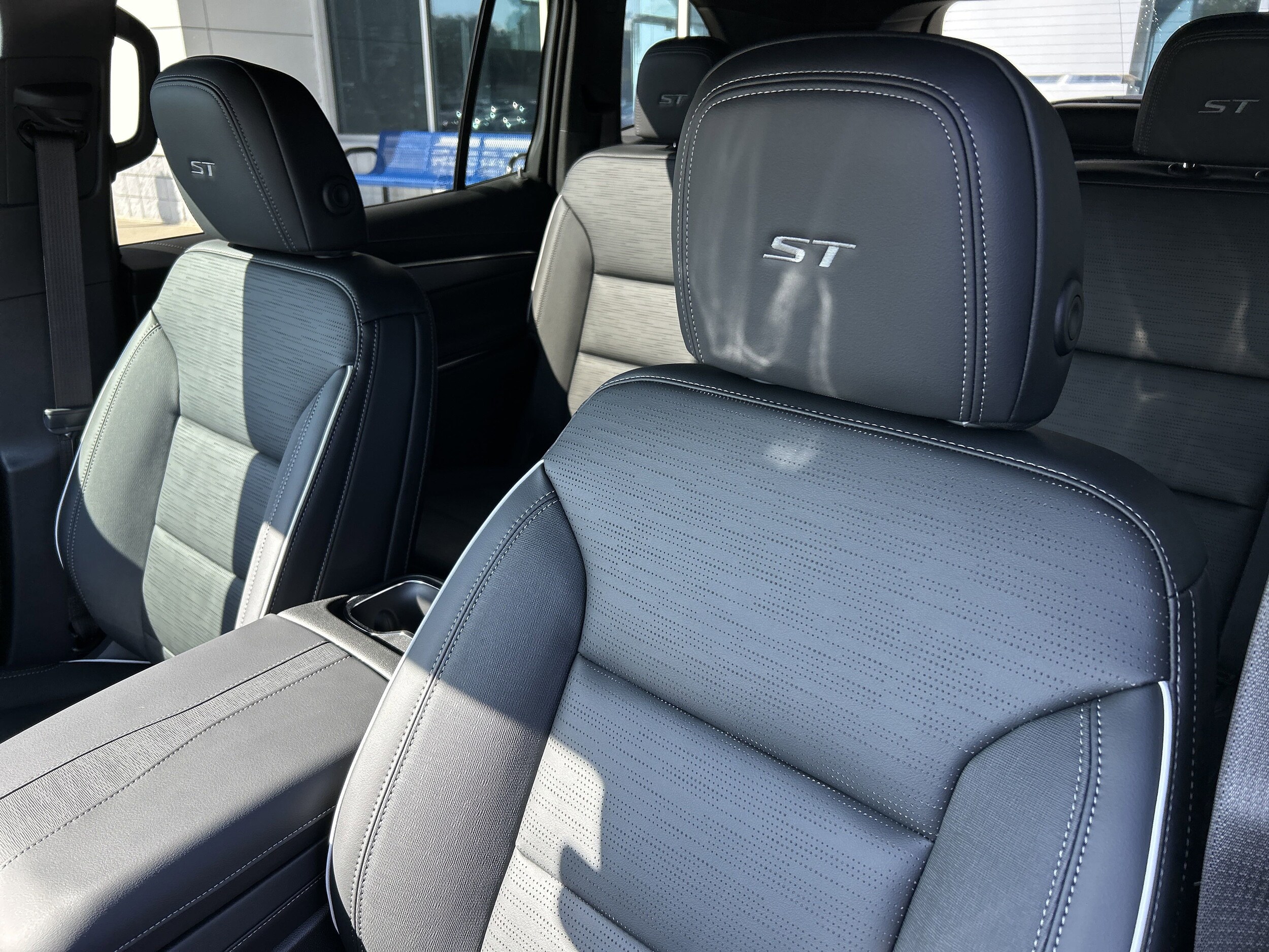 2026 Buick Enclave Sport Touring - Photo 24