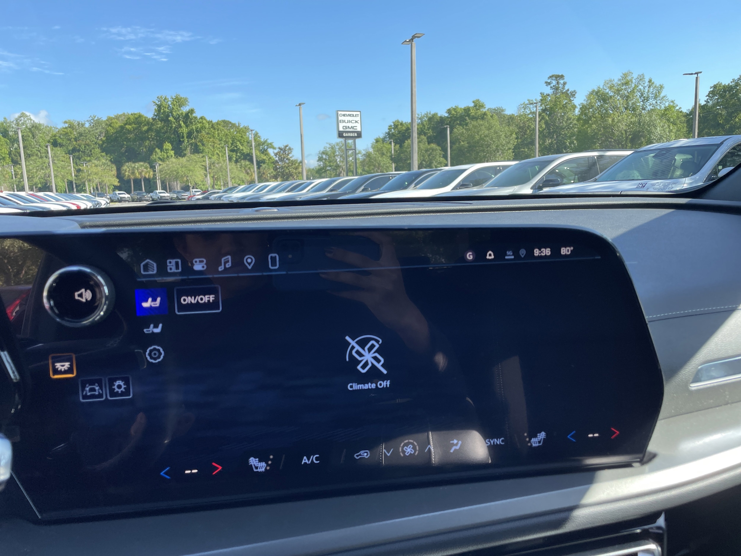 2026 Chevrolet Traverse LT - Photo 23