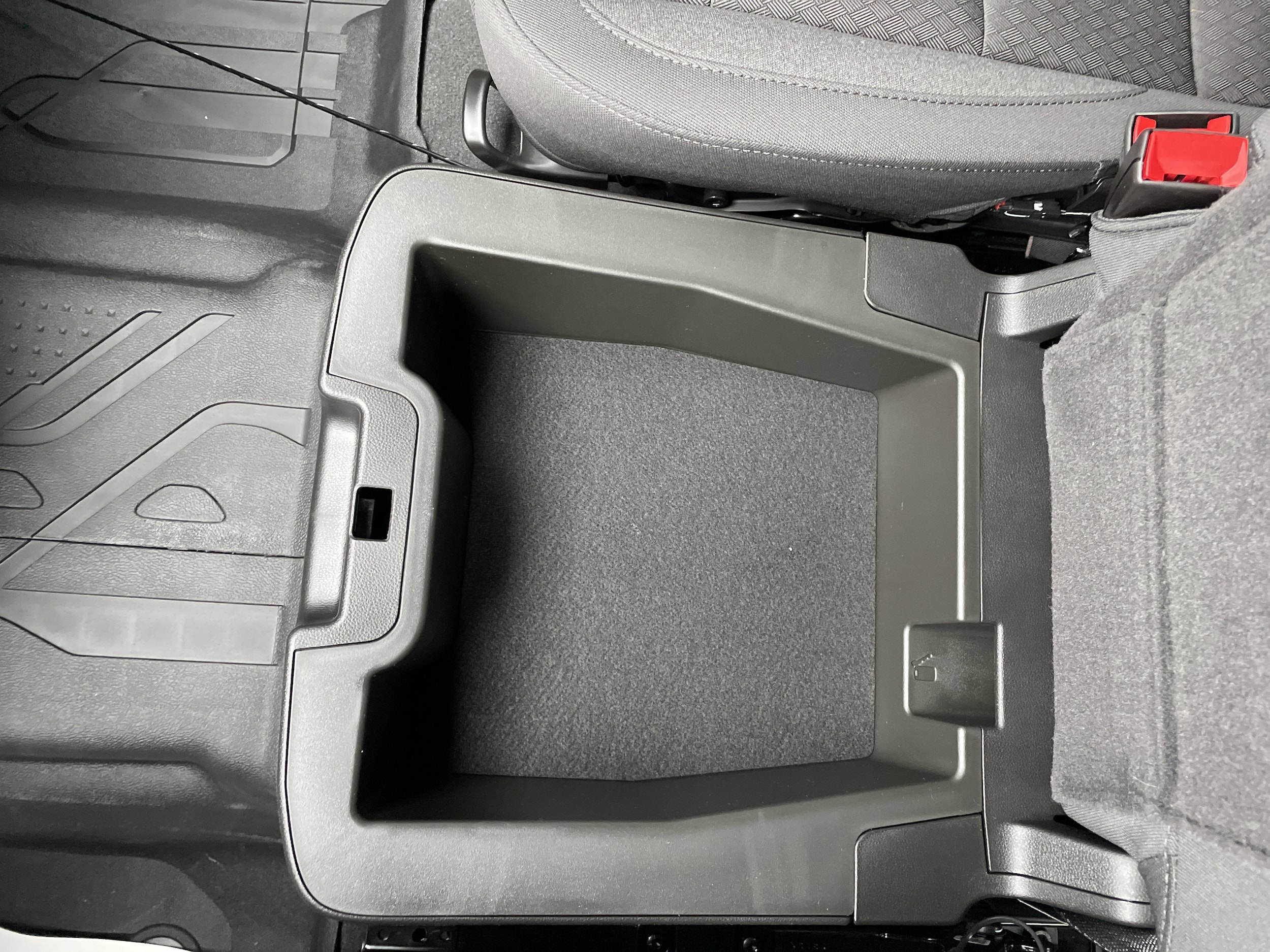 2025 Chevrolet Silverado 1500 LT - Photo 29