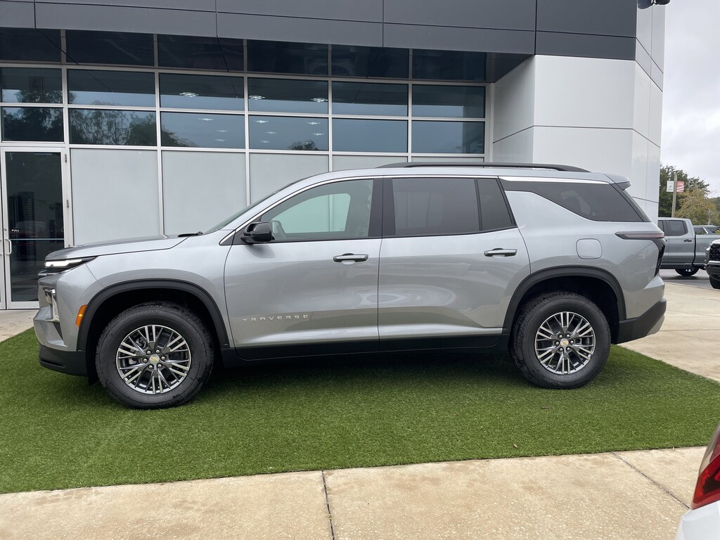 New 2026 Chevrolet Traverse LT SUV