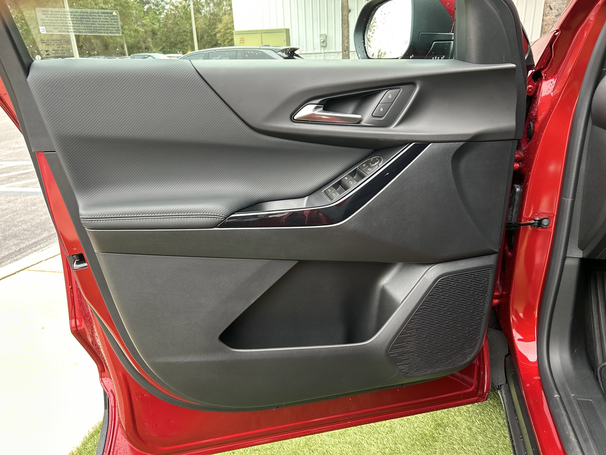 2026 Chevrolet Equinox LT - Photo 10