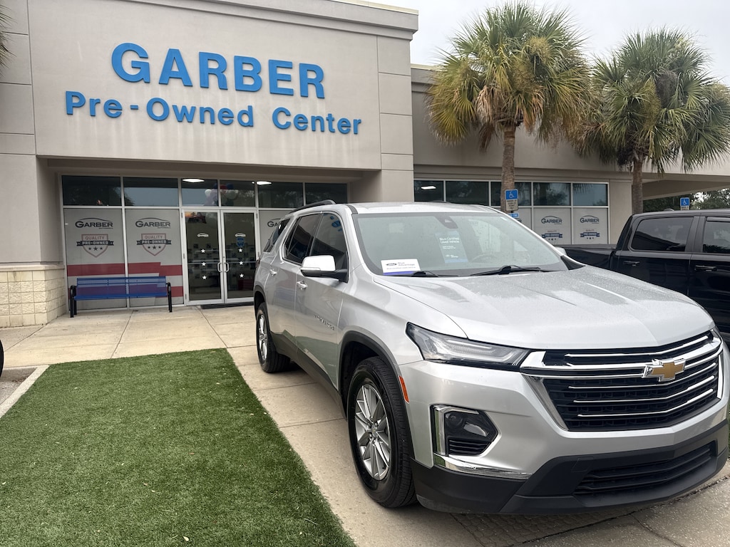 Used 2022 Chevrolet Traverse LT Leather SUV