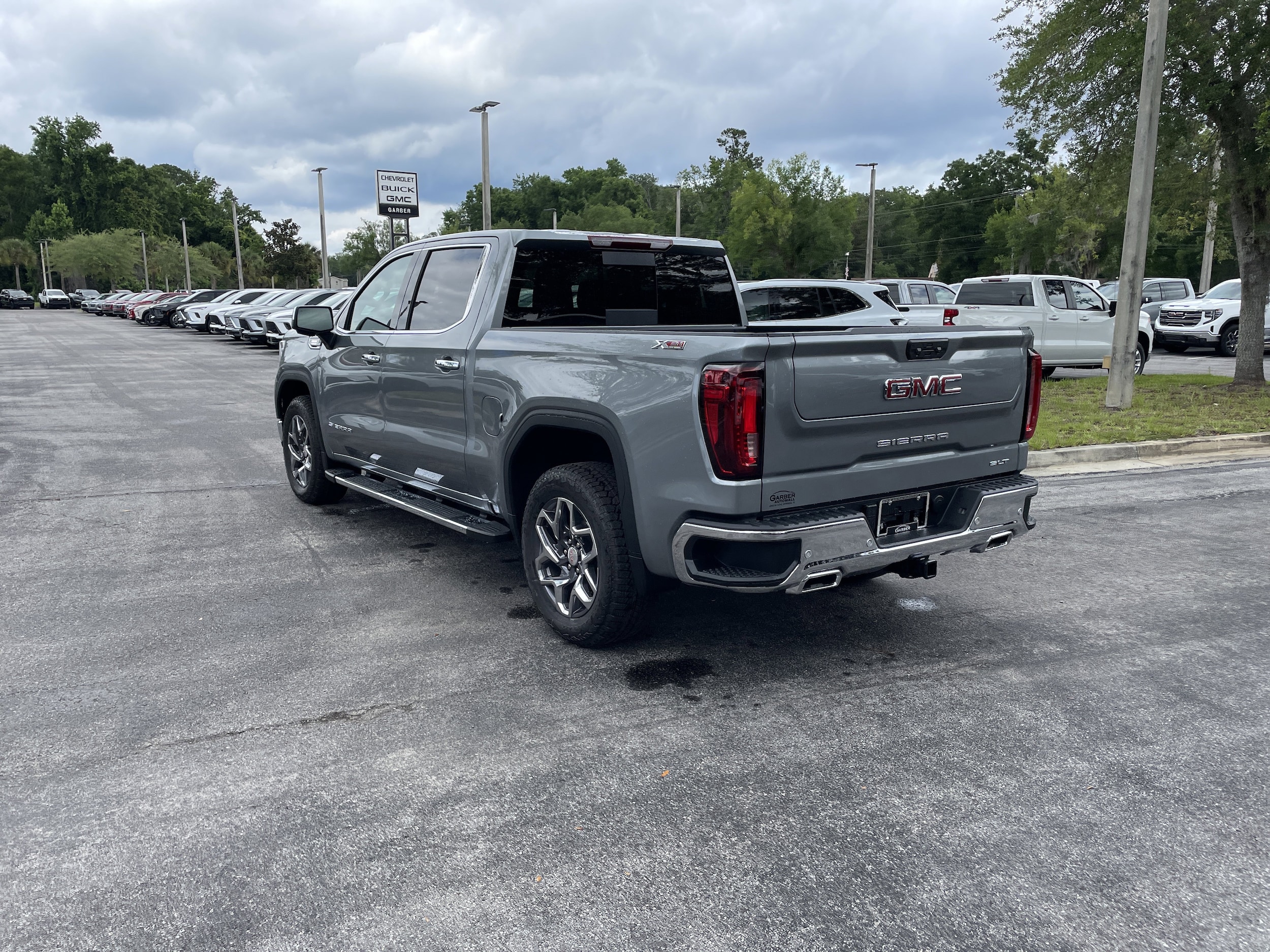 2026 GMC Sierra 1500 SLT - Photo 6