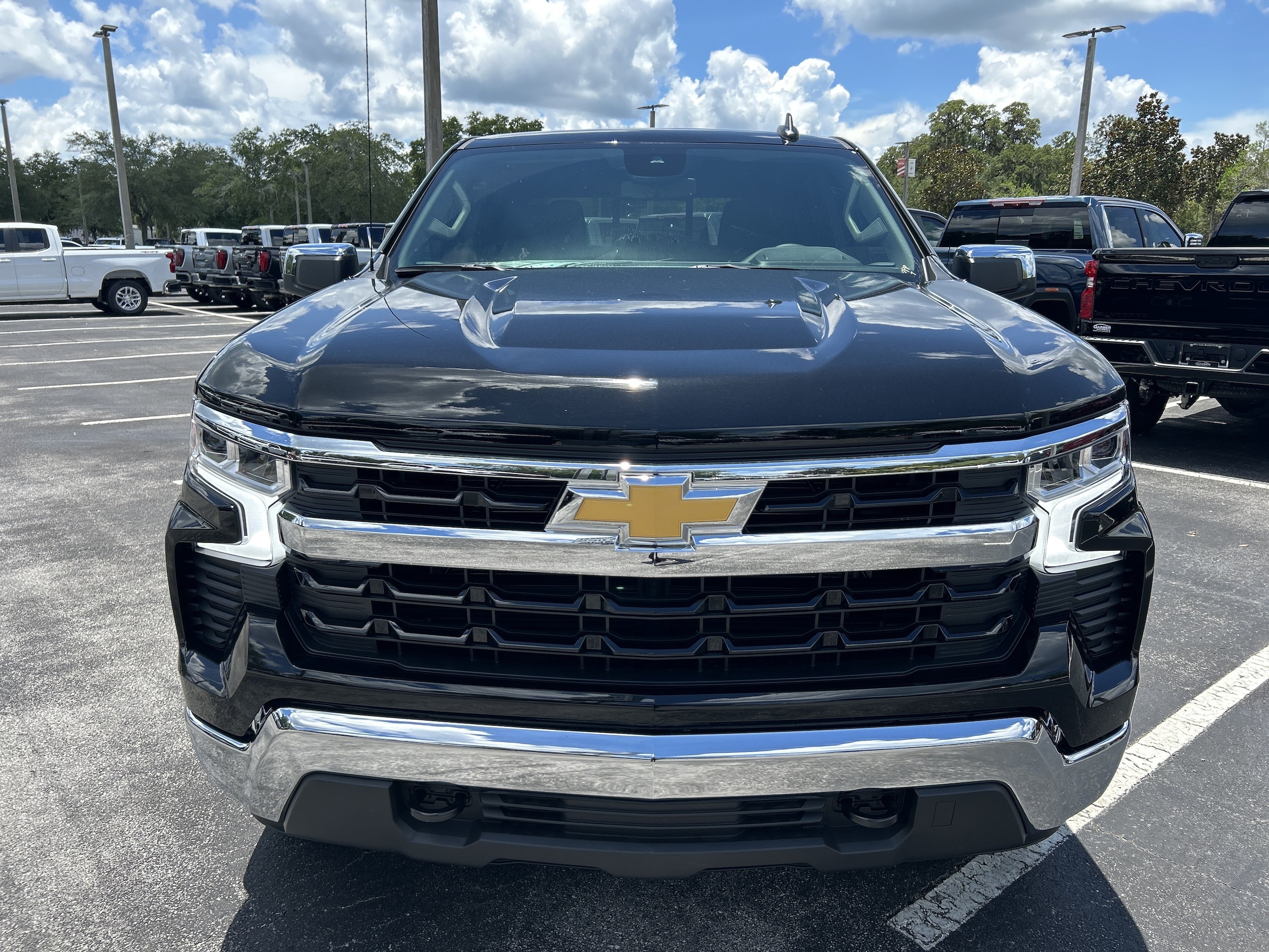 2026 Chevrolet Silverado 1500 LT - Photo 2