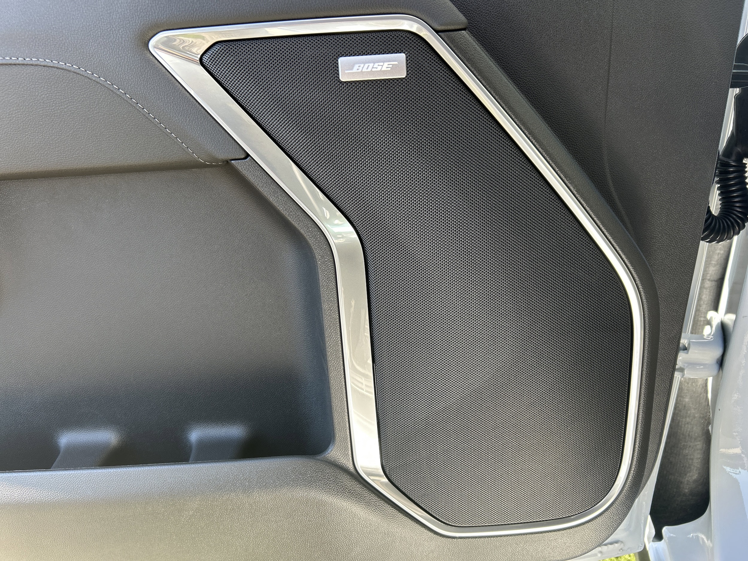 2026 GMC Sierra 1500 SLT - Photo 12