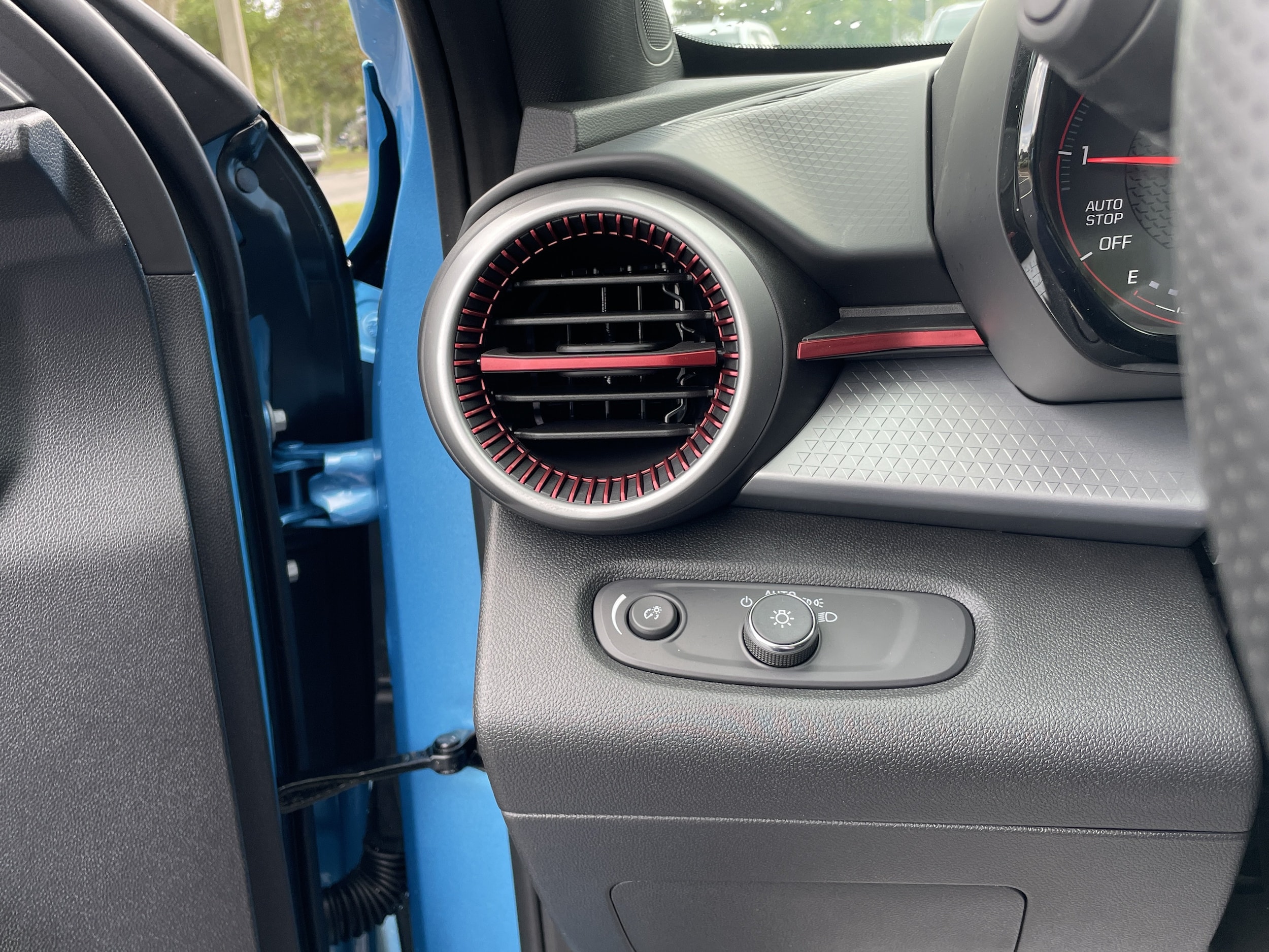 2026 Chevrolet Trax RS - Photo 19