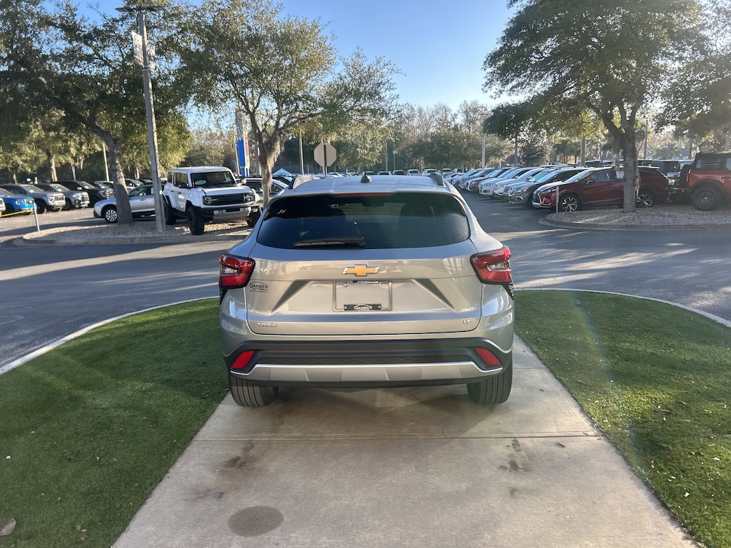 Used 2025 Chevrolet Trax LT SUV