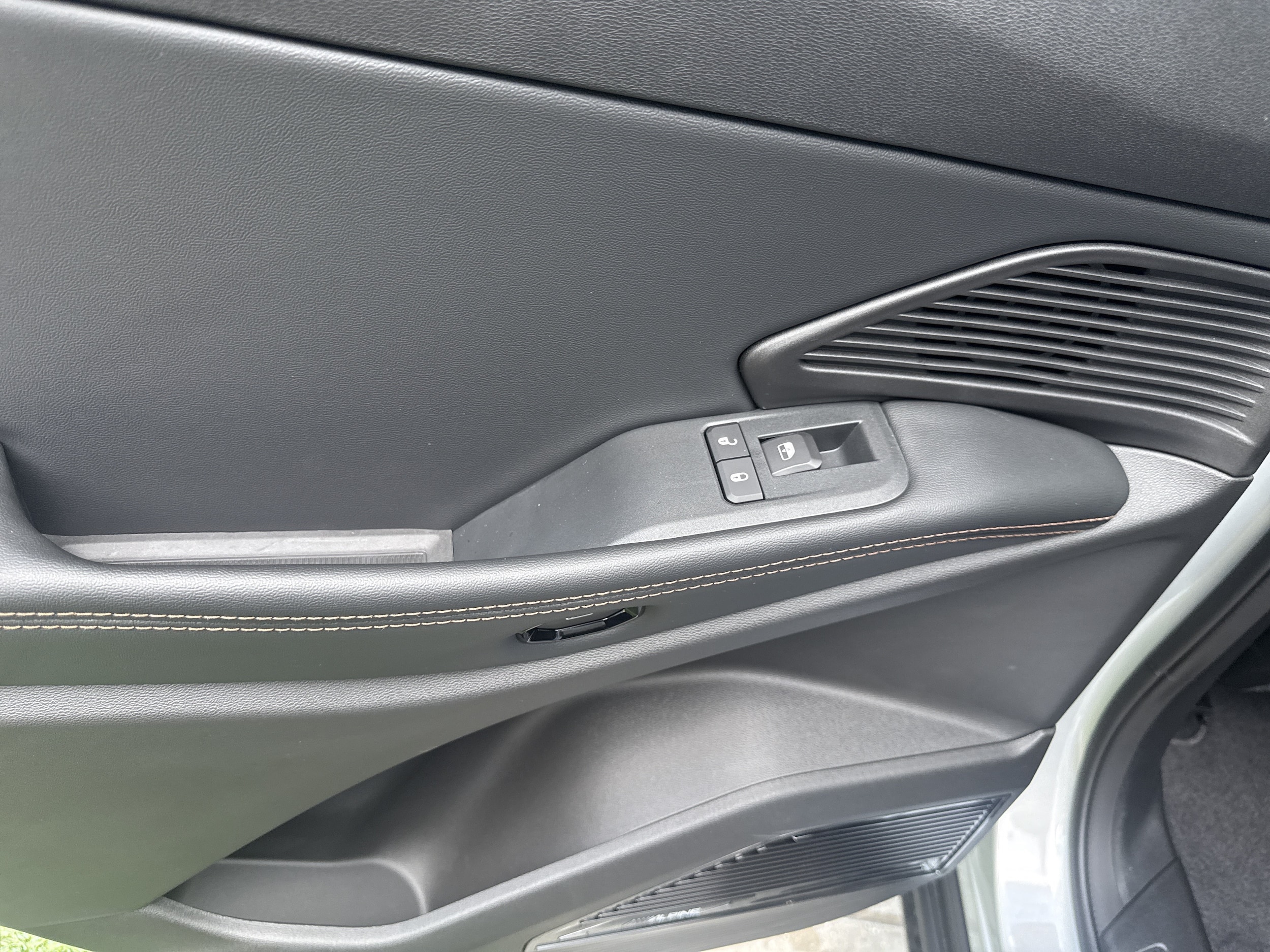 2026 Jeep Cherokee Limited - Photo 18