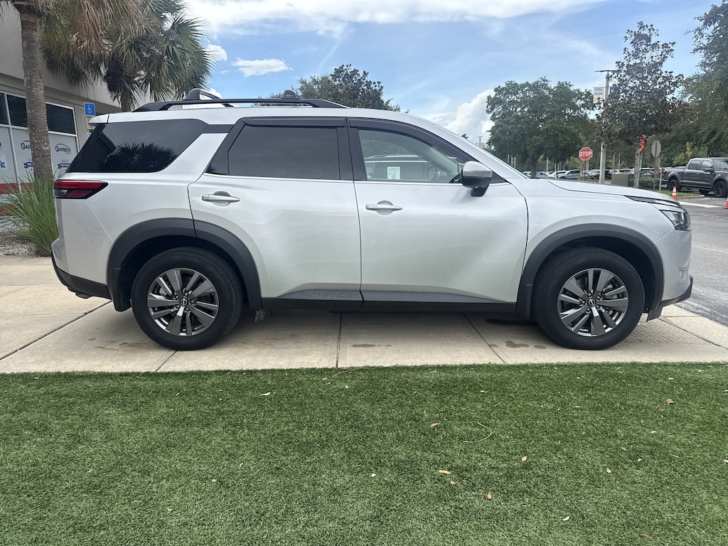 Certified 2024 Nissan Pathfinder SV SUV