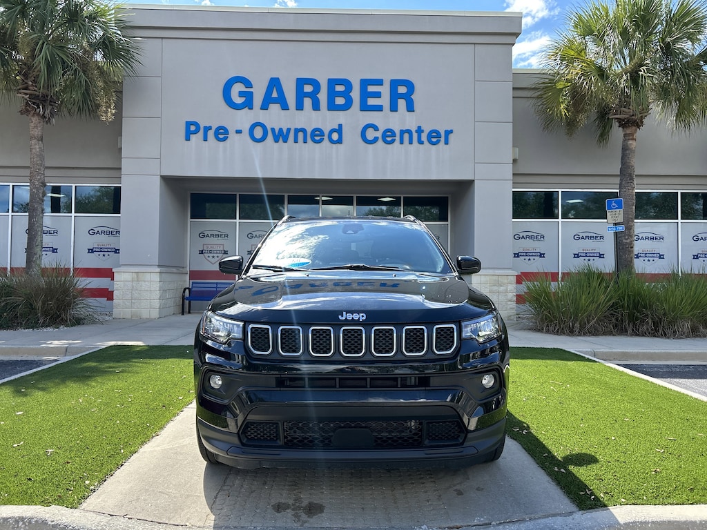 Used 2024 Jeep Compass Latitude Lux SUV