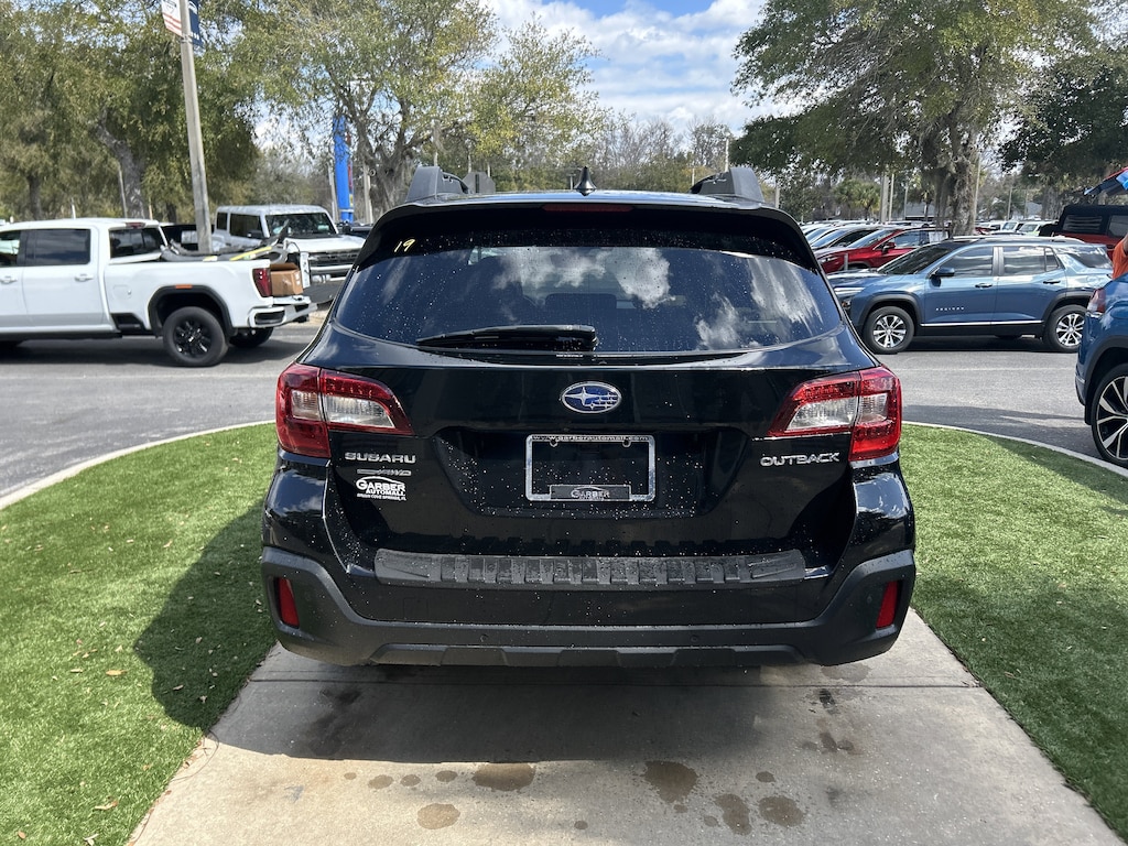 Used 2019 Subaru Outback 2.5i SUV
