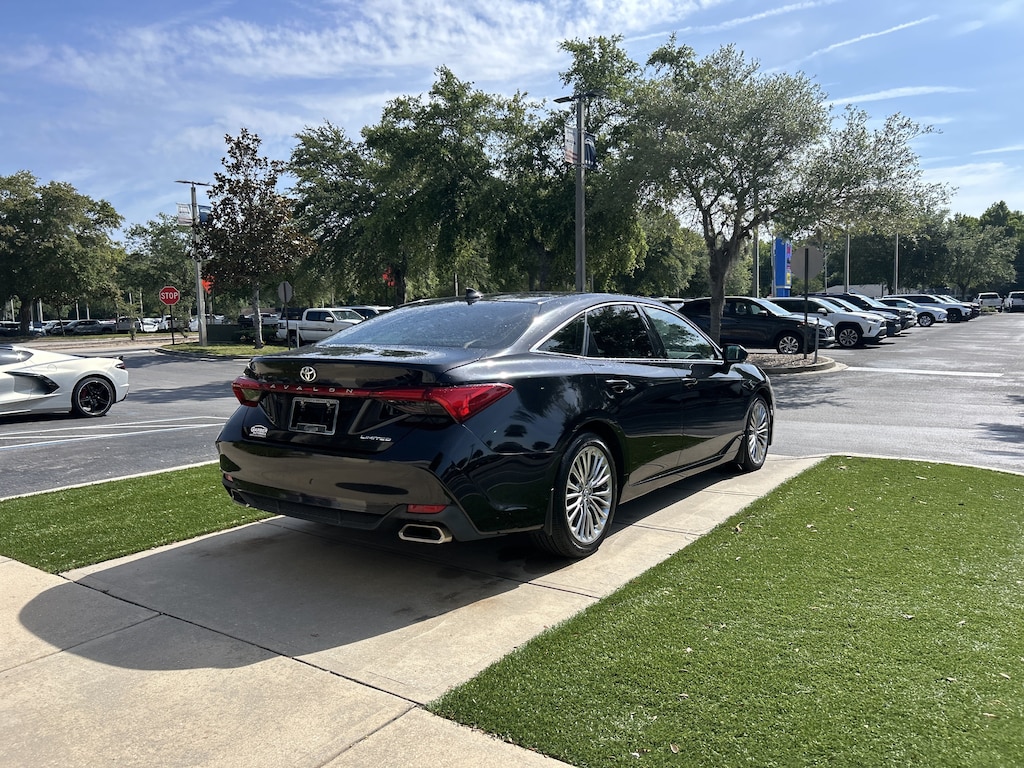 Certified 2019 Toyota Avalon Limited Sedan