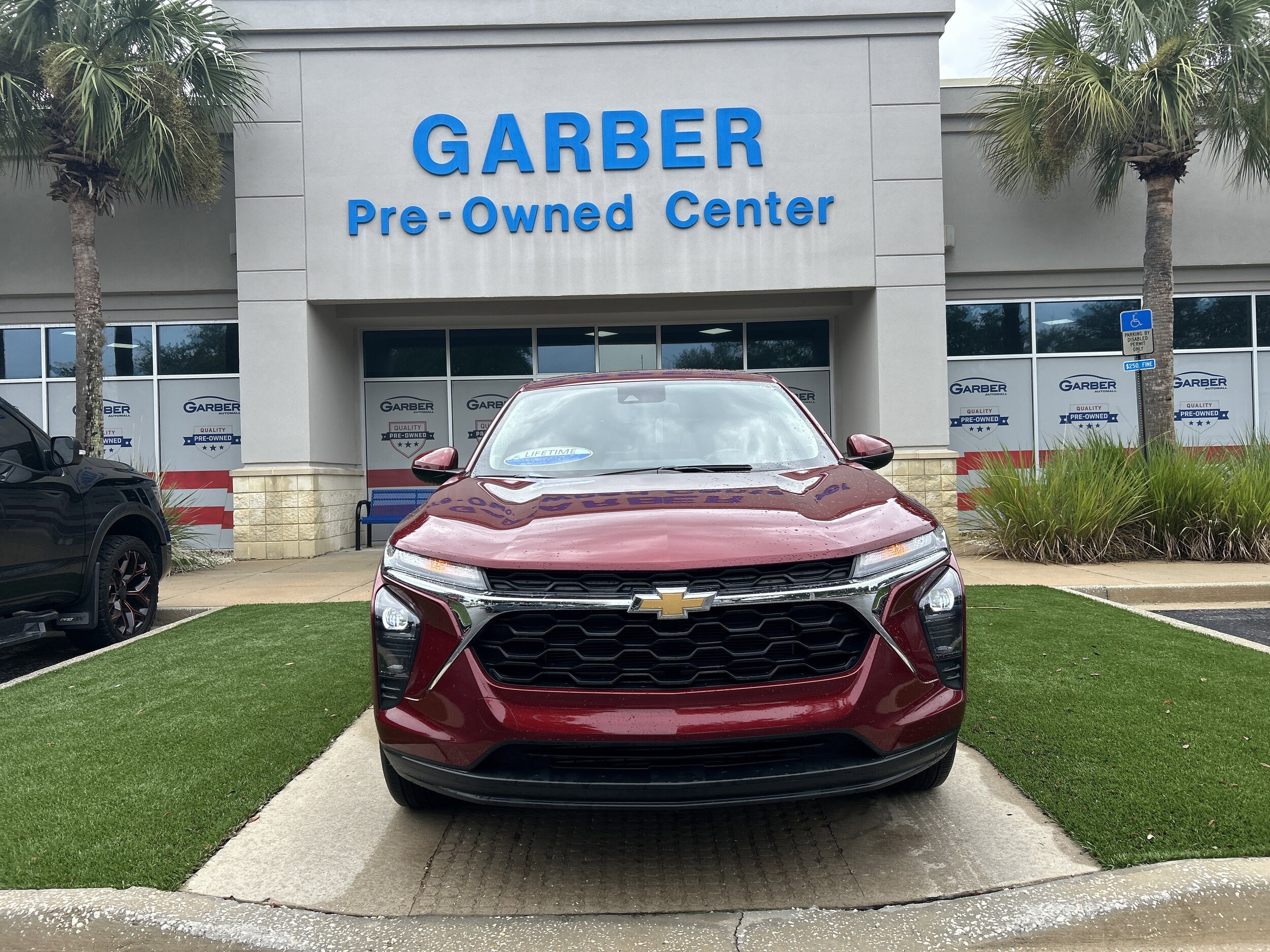 2024 Chevrolet Trax LS photo 2