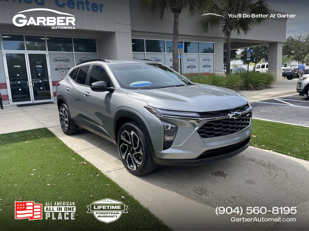 Used 2025 Chevrolet Trax 2RS SUV