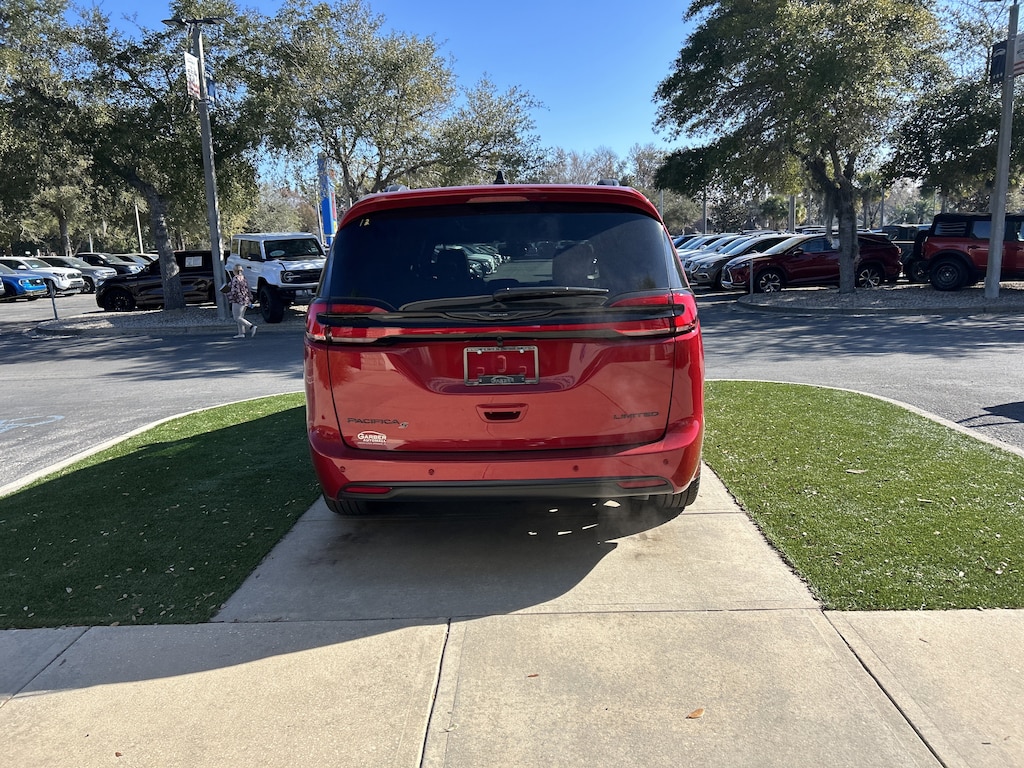 Used 2026 Chrysler Pacifica Limited Van Passenger Van