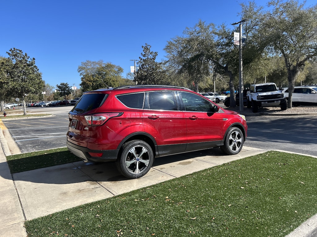 Used 2017 Ford Escape SE SUV