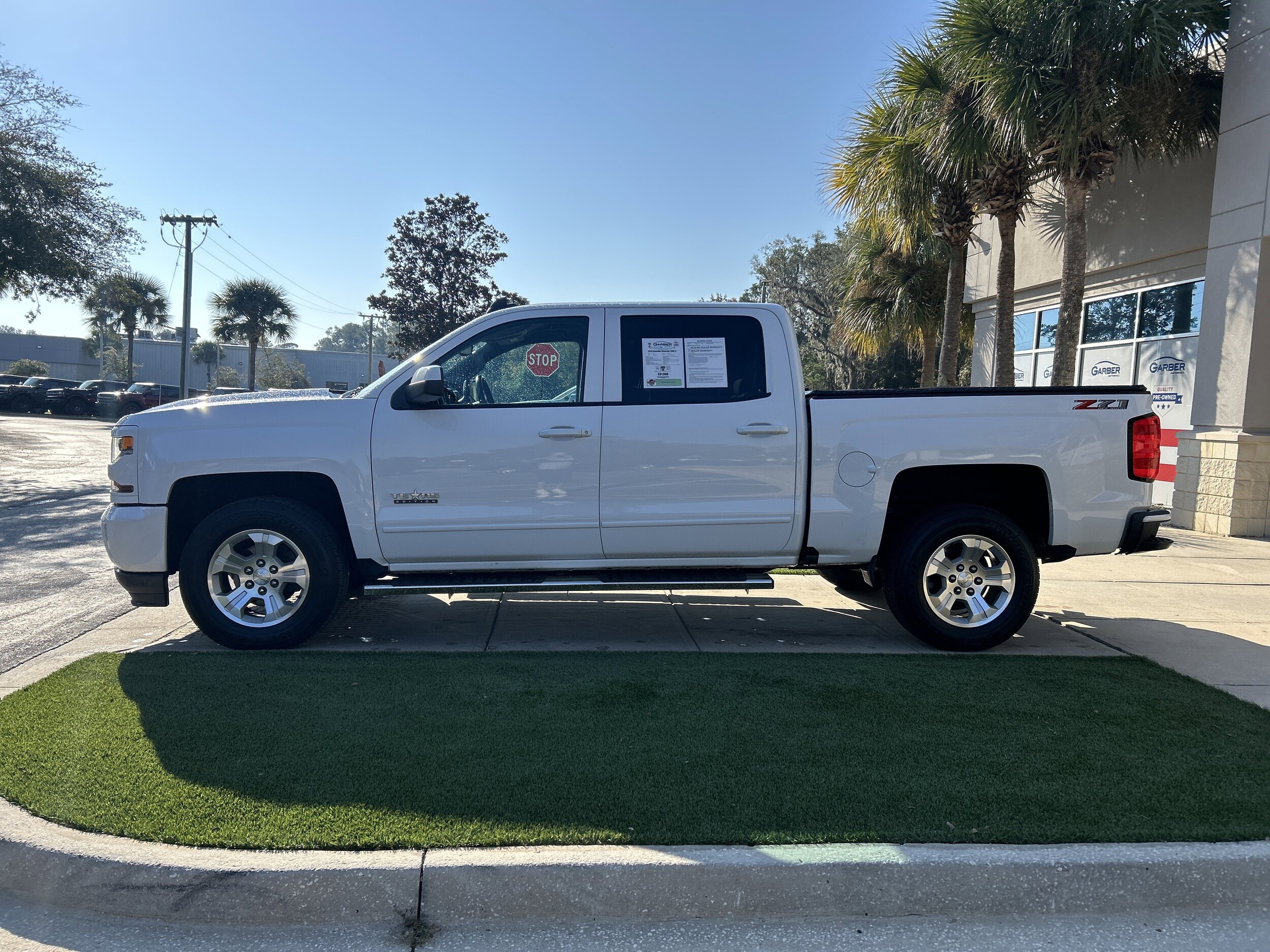 2018 Chevrolet Silverado 1500 LT photo 4