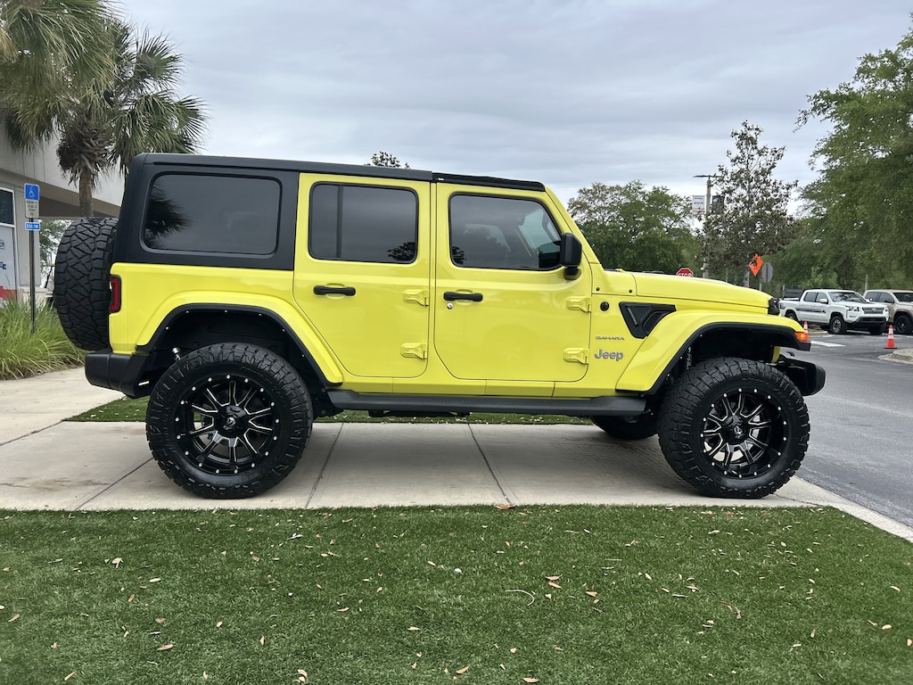 Used 2023 Jeep Wrangler Sahara SUV