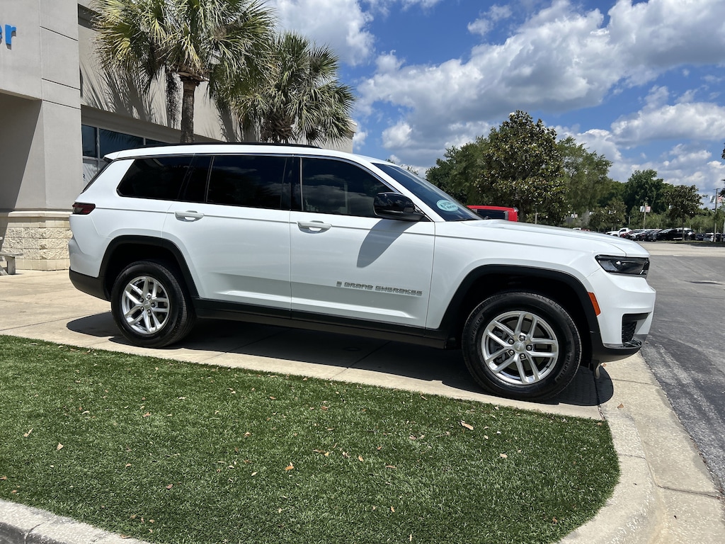 Used 2025 Jeep Grand Cherokee L Laredo SUV