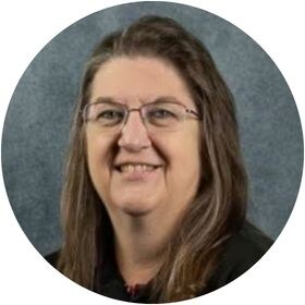 Staff member Wendy Mentel from ID_5a919808c90e