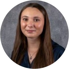 Staff member Emma Hermes from ID_5a919808c90e