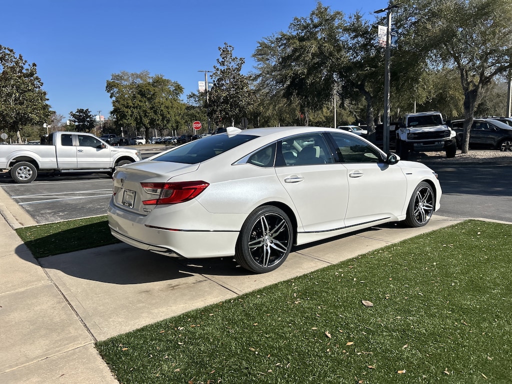 Used 2021 Honda Accord Hybrid Touring Sedan