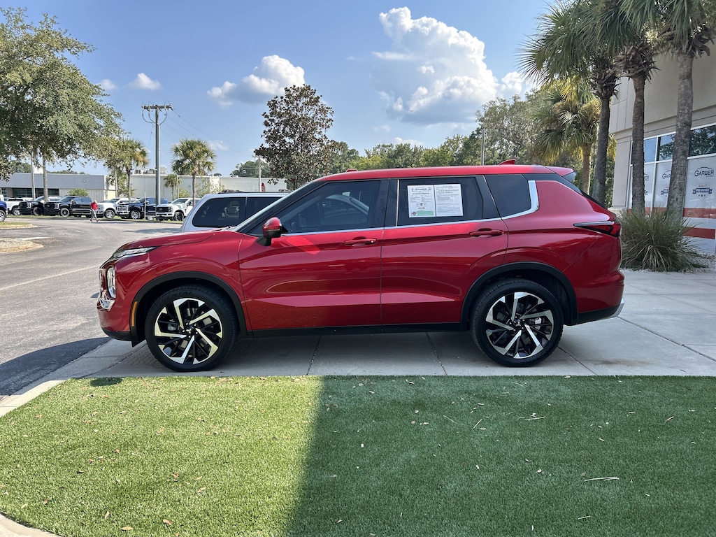 Used 2023 Mitsubishi Outlander SE SUV