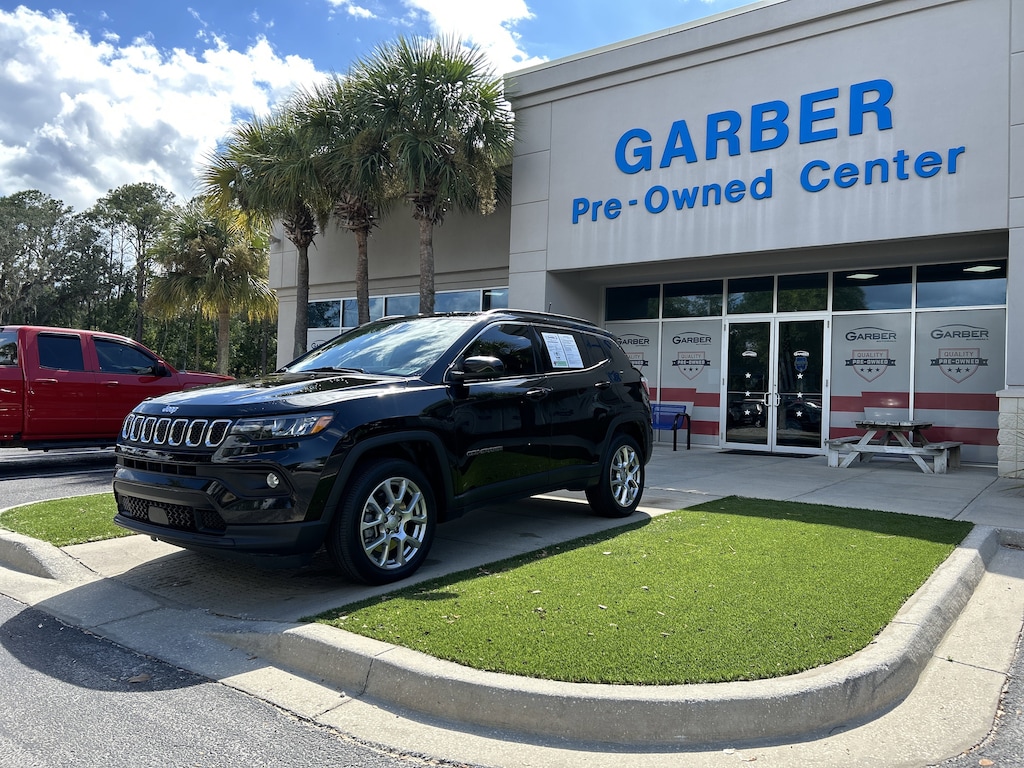 Used 2024 Jeep Compass Latitude Lux SUV