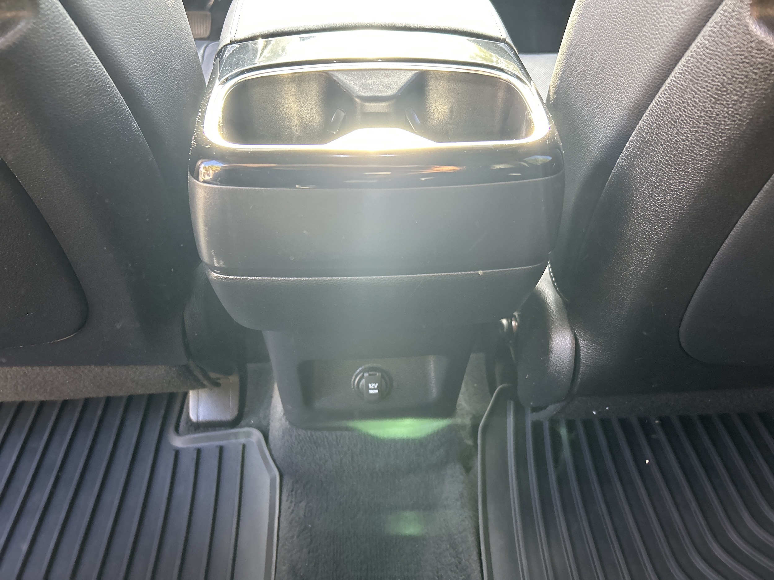 2022 Kia Telluride EX - Photo 27