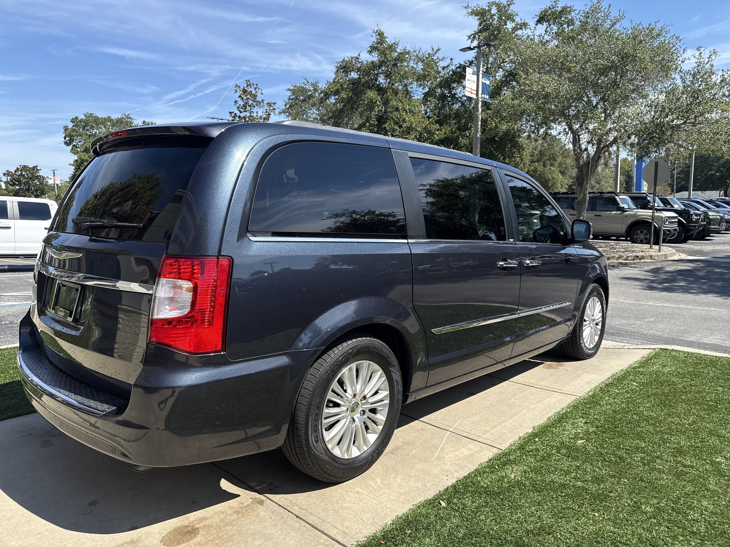 Used 2013 Chrysler Town & Country Touring-L with VIN 2C4RC1CG7DR802974 for sale in Green Cove Springs, FL